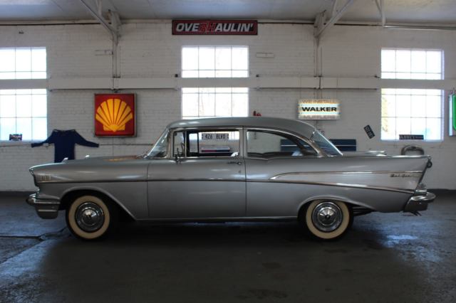 1957 Chevrolet Bel Air/150/210