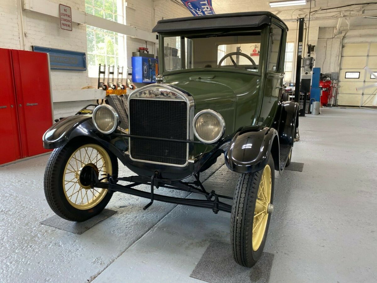 1927 Ford Model T Coupe