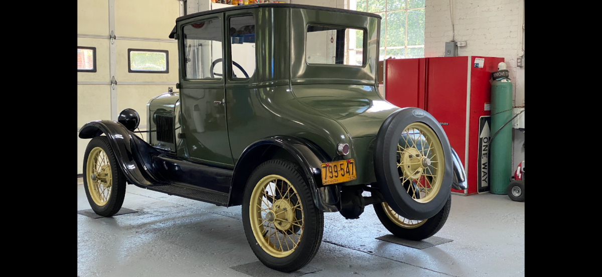 1927 Ford Model T Coupe