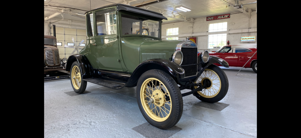 1927 Ford Model T Coupe