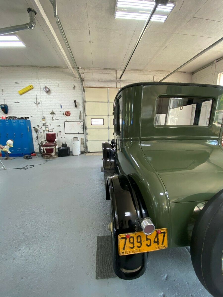 1927 Ford Model T Coupe