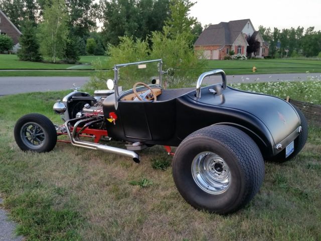 1926 HOT ROD BLACK Ford Model T LIGHTWEIGHT FIBERGLAS