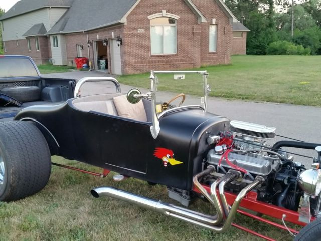1926 HOT ROD BLACK Ford Model T LIGHTWEIGHT FIBERGLAS