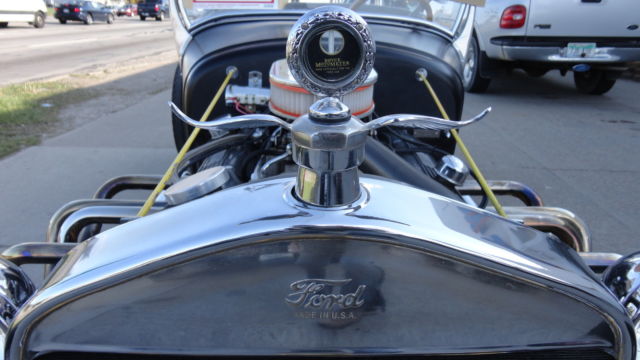 1926 HOT ROD BLACK Ford Model T LIGHTWEIGHT FIBERGLAS