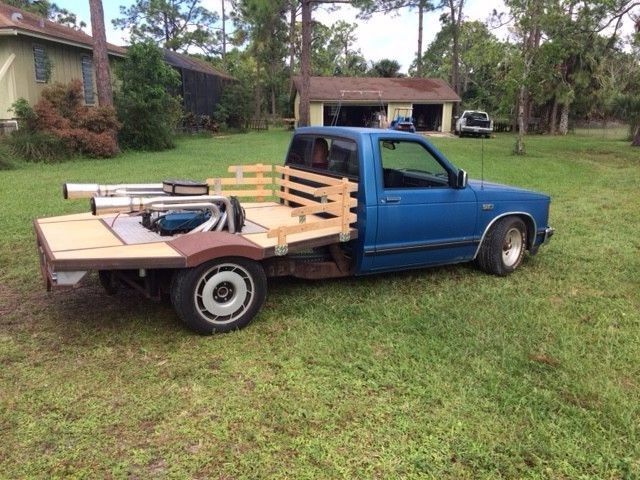 1984 Blue Chevrolet S-10 Cab & Chassis