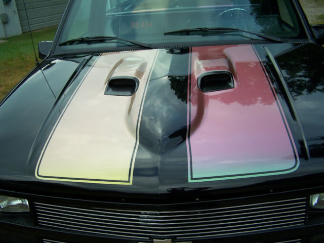 1988 Black custom chameleon trim paint Chevrolet C-10 Short box Fleet Side