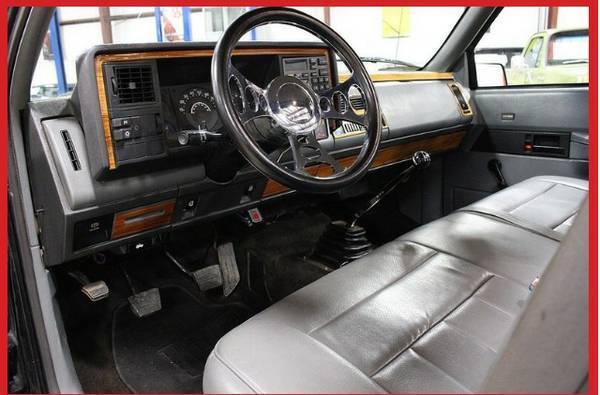 1988 Black custom chameleon trim paint Chevrolet C-10 Short box Fleet Side