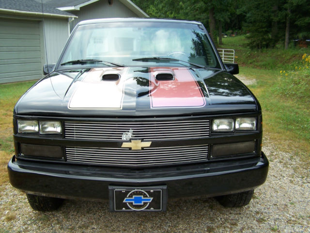 1988 Black custom chameleon trim paint Chevrolet C-10 Short box Fleet Side