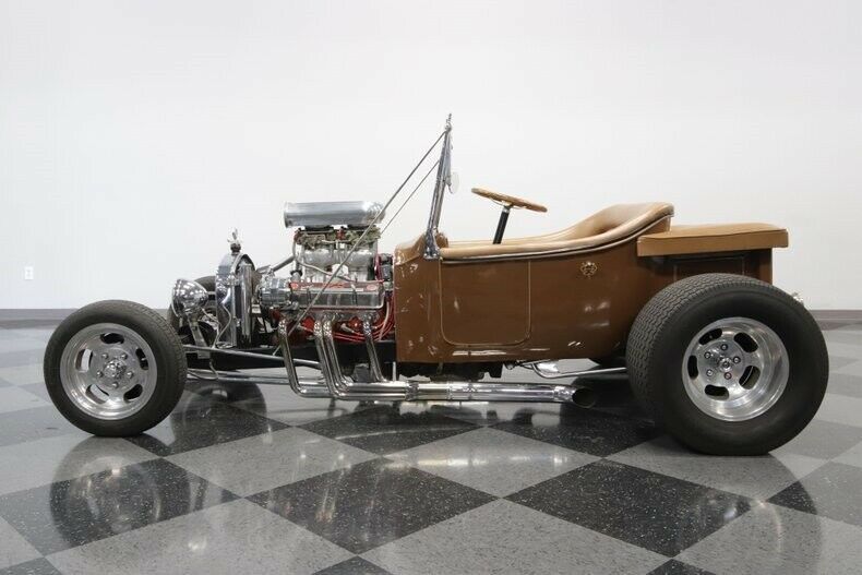1924 Chocolate Ford T-Bucket Roadster