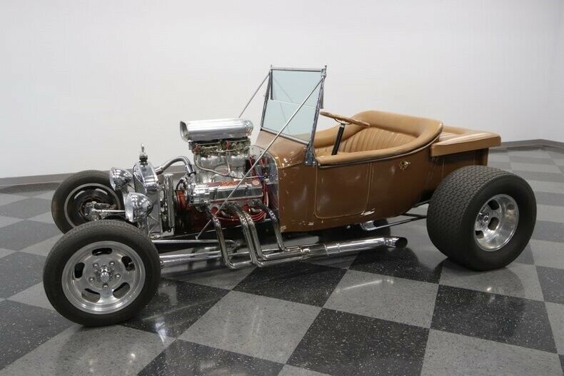 1924 Chocolate Ford T-Bucket Roadster