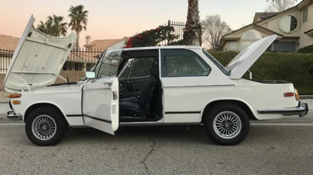1974 White chamonix BMW 2002