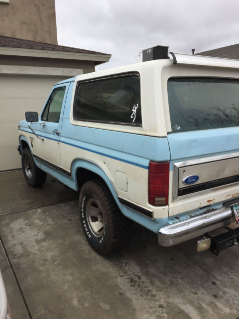 1986 Blue Ford Bronco Wagon