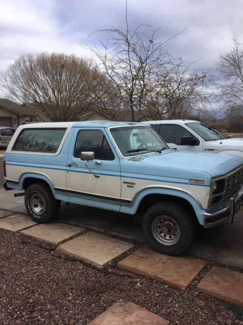 1986 Blue Ford Bronco Wagon