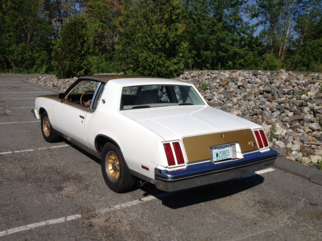 19790000 Oldsmobile Cutlass Coupe