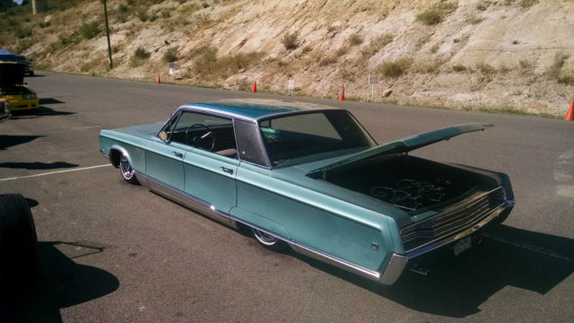 1968 Mist Turqoise Chrysler New Yorker 4 door hard top