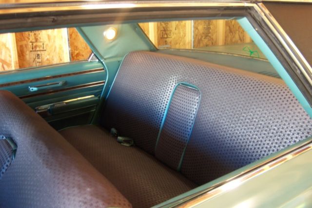 1968 Mist Turqoise Chrysler New Yorker 4 door hard top