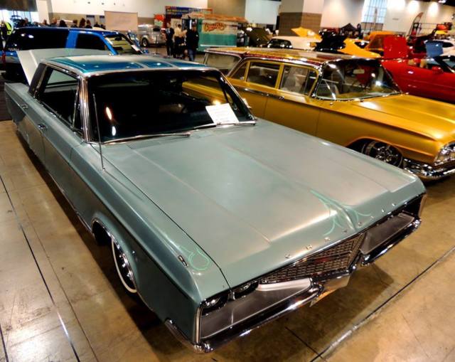 1968 Mist Turqoise Chrysler New Yorker 4 door hard top