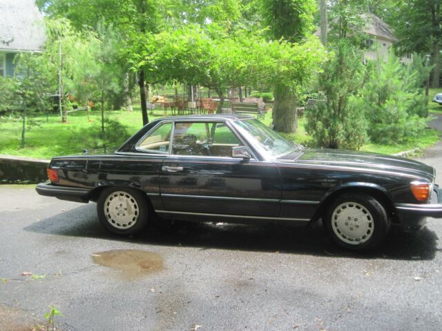 1989 Black Mercedes-Benz SL-Class