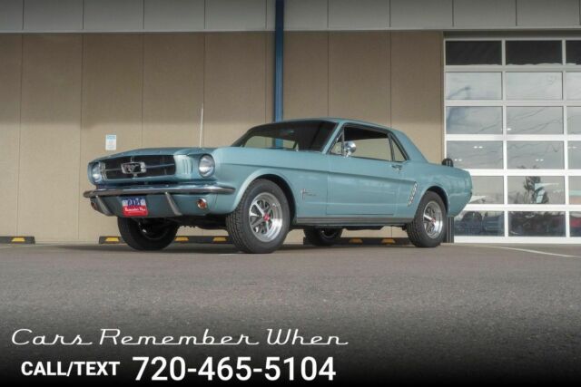 1965 Blue Ford Mustang --