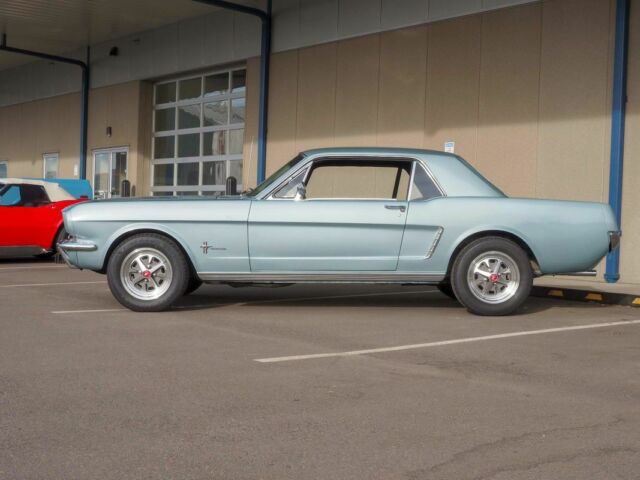 1965 Blue Ford Mustang --