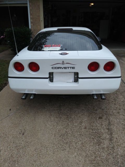 1990 White Chevrolet Corvette Convertible