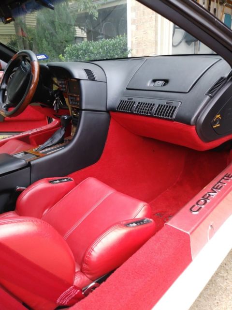 1990 White Chevrolet Corvette Convertible