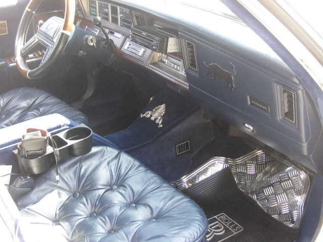 1985 Silver Chrysler execuitive limousine 4 door  limousine