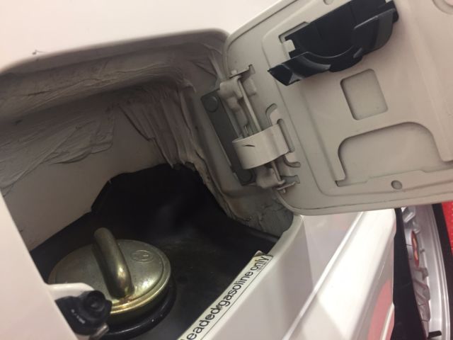 1985 Alpine White BMW 6-Series Coupe