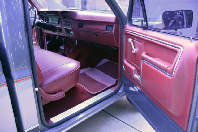 1986 Two Tone Grey Ford F-250 Standard Cab Pickup