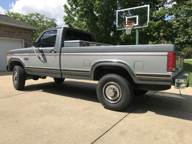1986 Two Tone Grey Ford F-250 Standard Cab Pickup