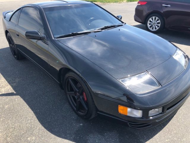 1990 Black Nissan 300ZX Coupe