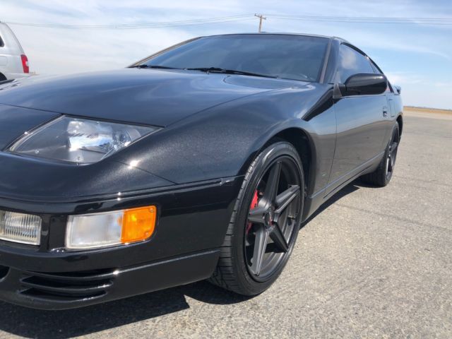 1990 Black Nissan 300ZX Coupe