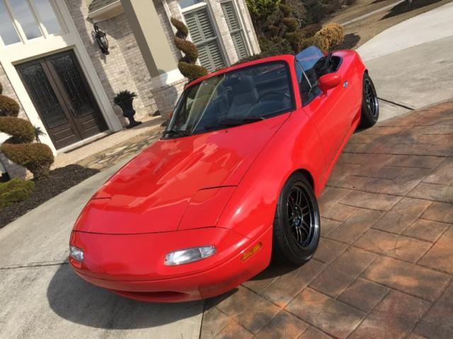 1992 Red Mazda MX-5 Miata Convertible
