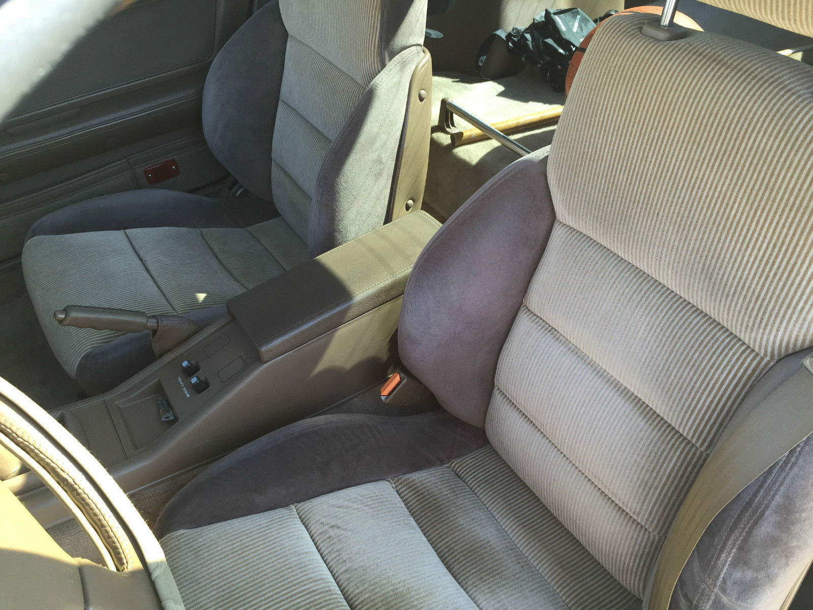 1989 White Nissan 300ZX Coupe