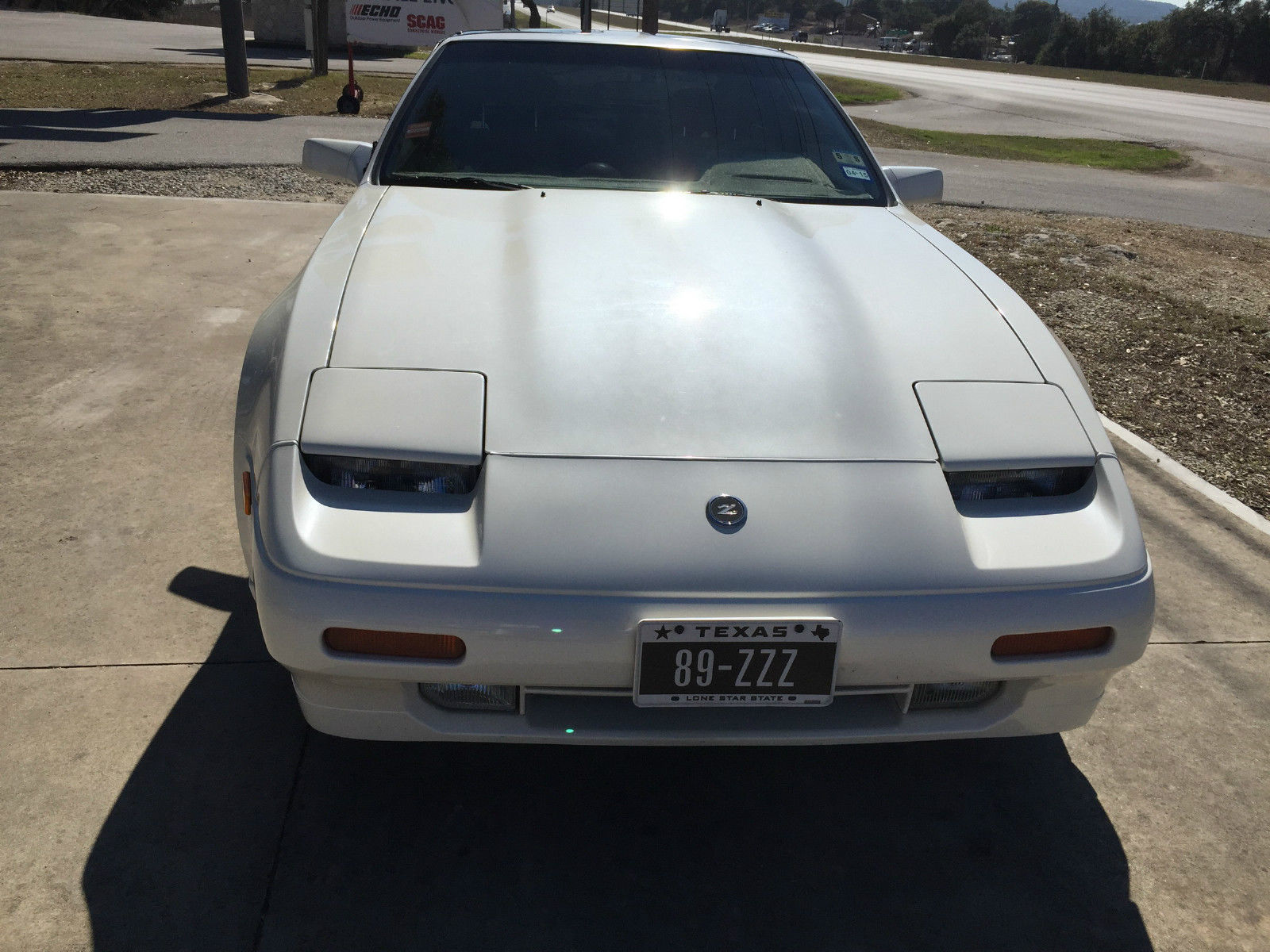 1989 White Nissan 300ZX Coupe
