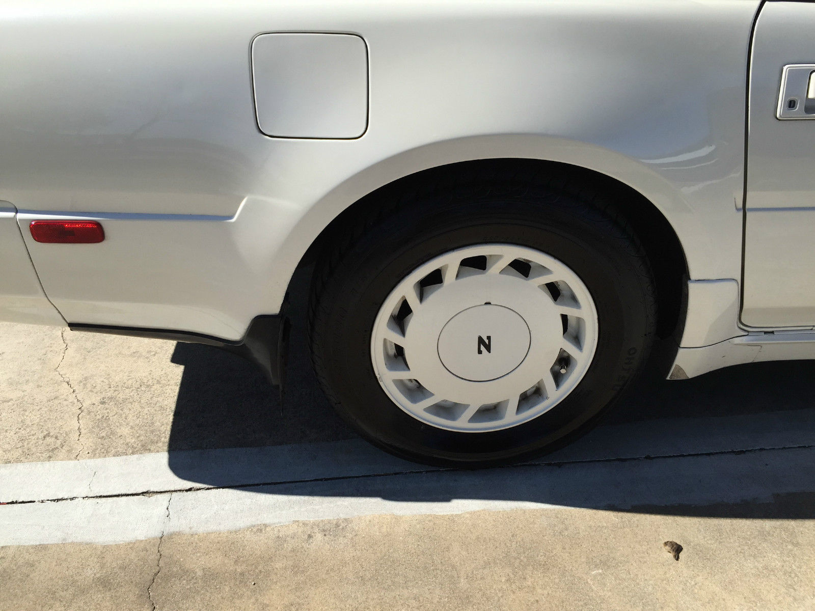 1989 White Nissan 300ZX Coupe