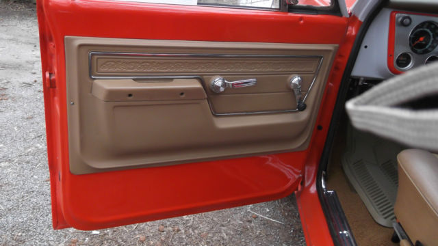 1972 Orang/Grey Chevrolet C/K Pickup 2500 Standard Cab Pickup