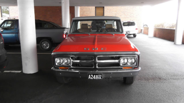 1972 Orang/Grey Chevrolet C/K Pickup 2500 Standard Cab Pickup