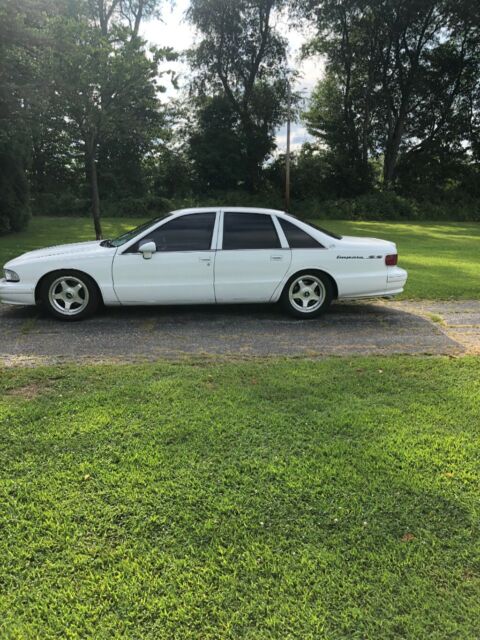1994 White Chevrolet Impala Sedan