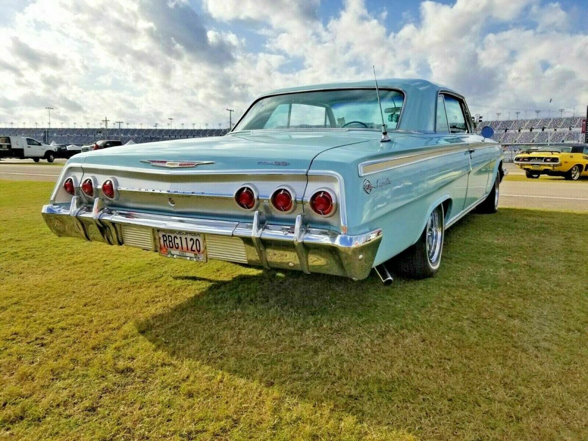 1962 Blue Chevrolet Impala Coupe