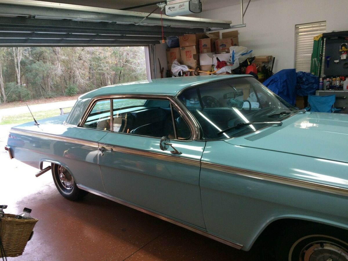 1962 Blue Chevrolet Impala Coupe