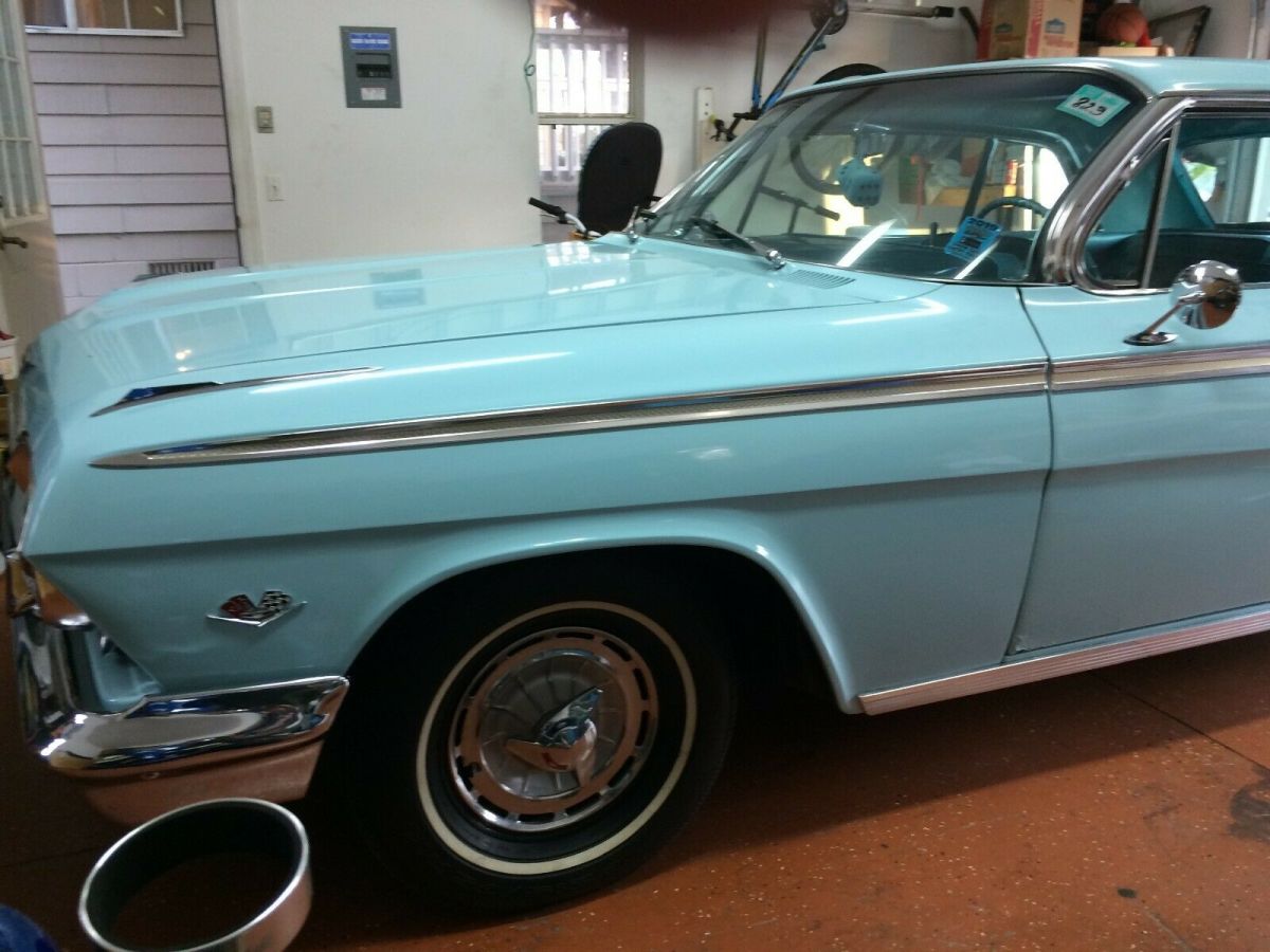 1962 Blue Chevrolet Impala Coupe