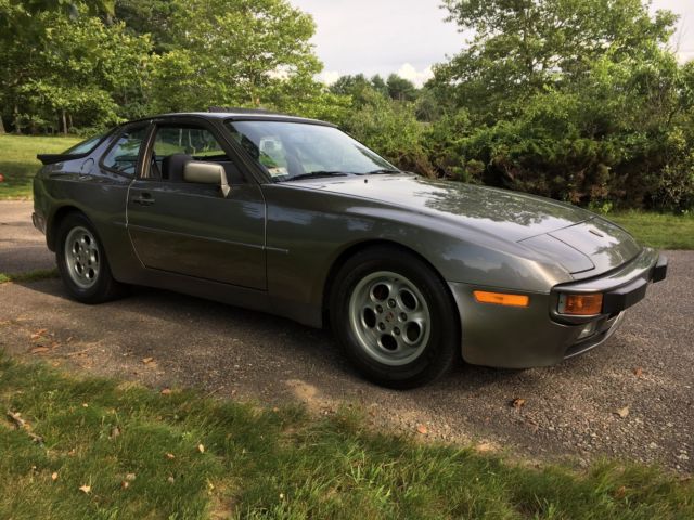 1983 Gemini Grey Metallic Porsche 944 Coupe