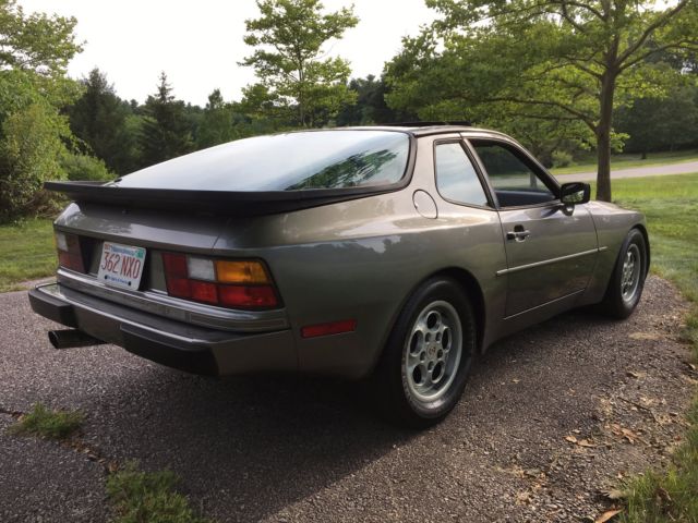 1983 Gemini Grey Metallic Porsche 944 Coupe
