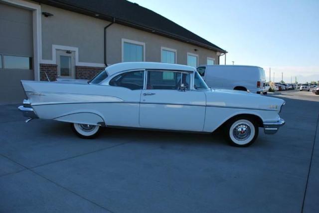 1957 White Chevrolet Bel Air/150/210 Sedan
