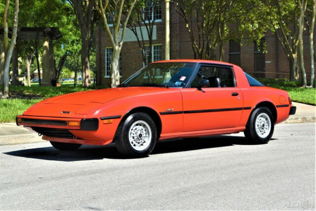 1979 Red Mazda RX-7 Coupe