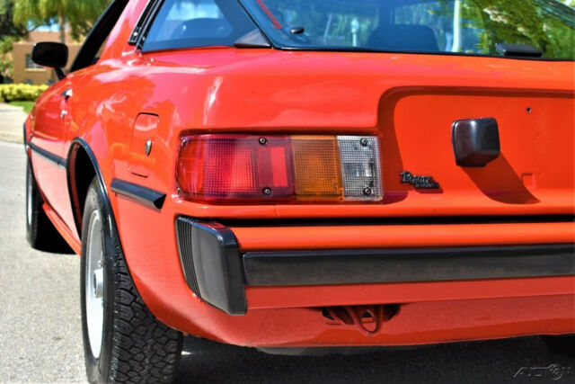 1979 Red Mazda RX-7 Coupe