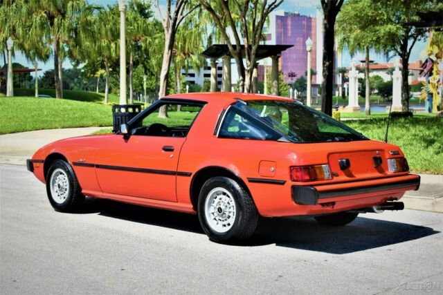 1979 Red Mazda RX-7 Coupe