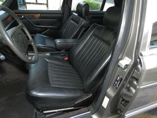 1987 Gray Mercedes-Benz S-Class Sedan