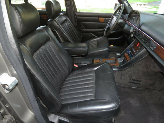 1987 Gray Mercedes-Benz S-Class Sedan